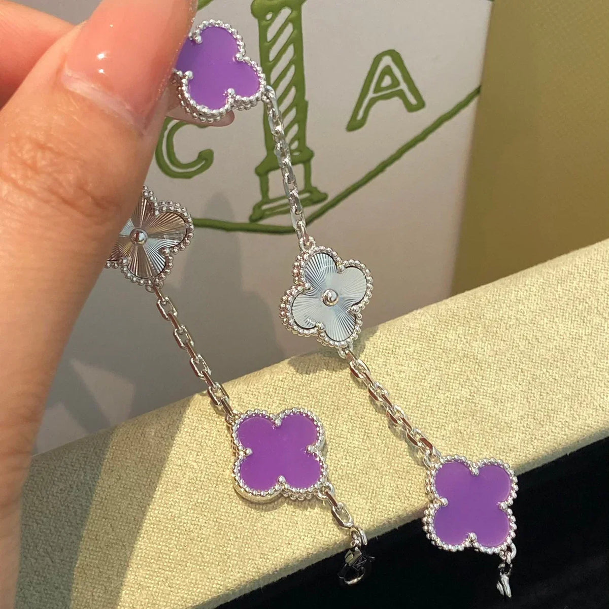 [MIRA]New  CLOVER 5 MOTIF VIOLET BRACELET COLLECTION