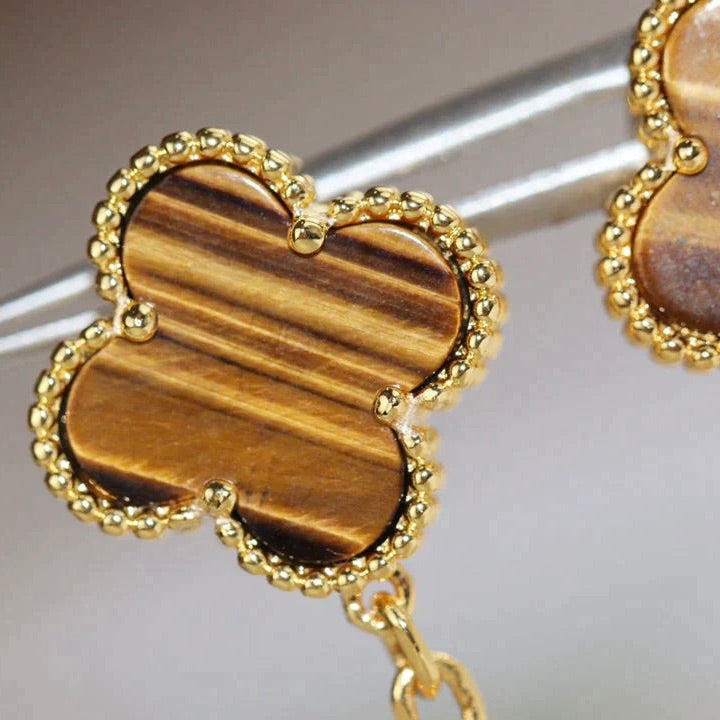 ??MIRA?¡¥CLOVER  2 MOTIF  TIGER EYE CARNELIAN EARRINGS