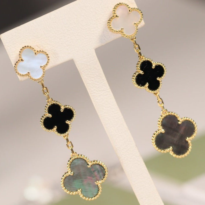 ??MIRA?¡¥CLOVER EARRINGS GOLD ONYX MOP 3 MOTIF