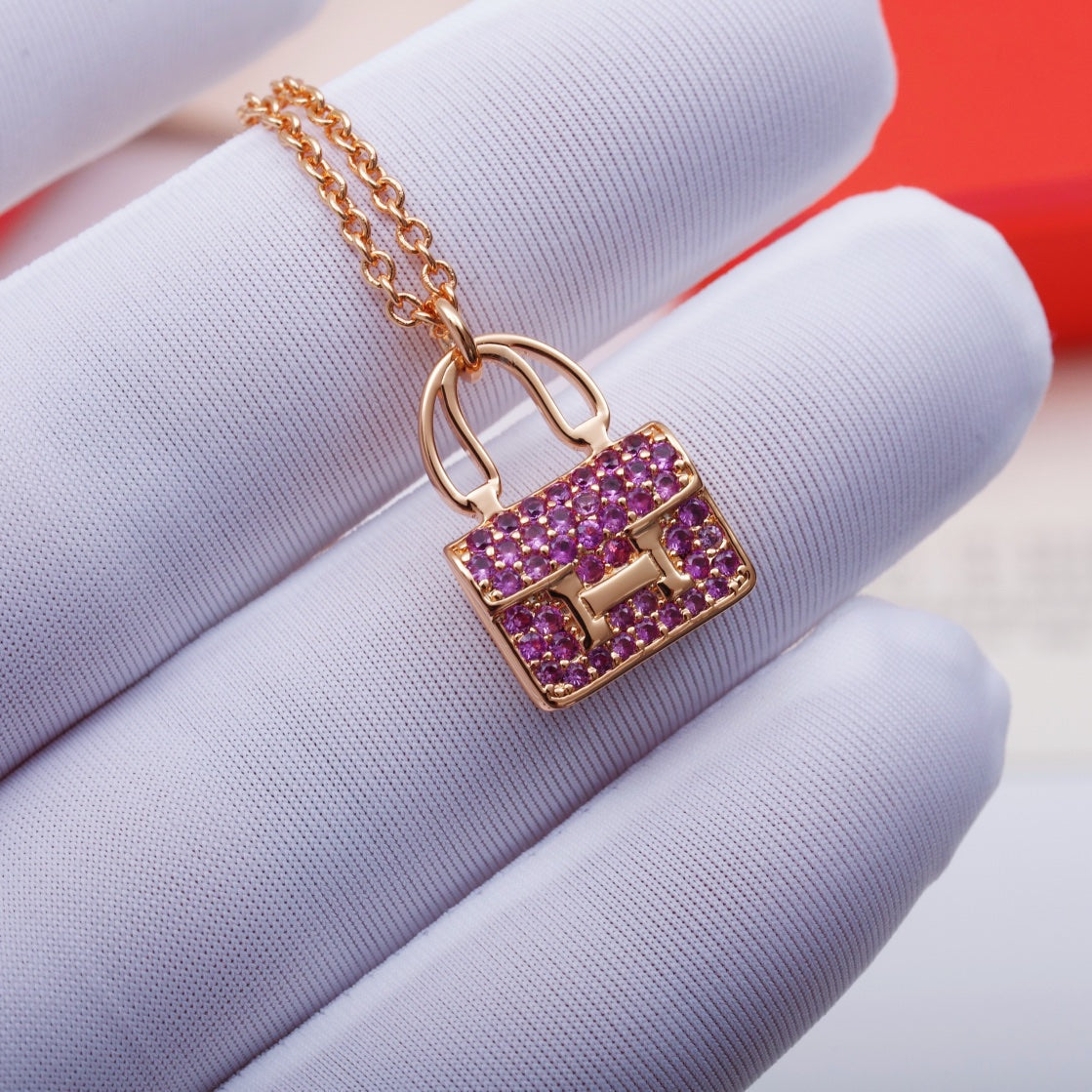 ??MIRA?¡¥CONSTANCE PEDANT PURPLE DIAMOND NECKLACE