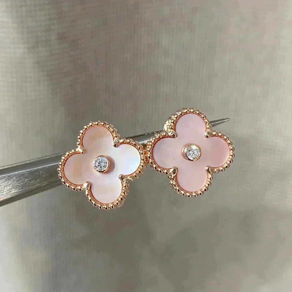 ??MIRA?¡¥CLOVER MEDIUM 1 MOTIFS  PINK MOP DIAMOND EARRINGS