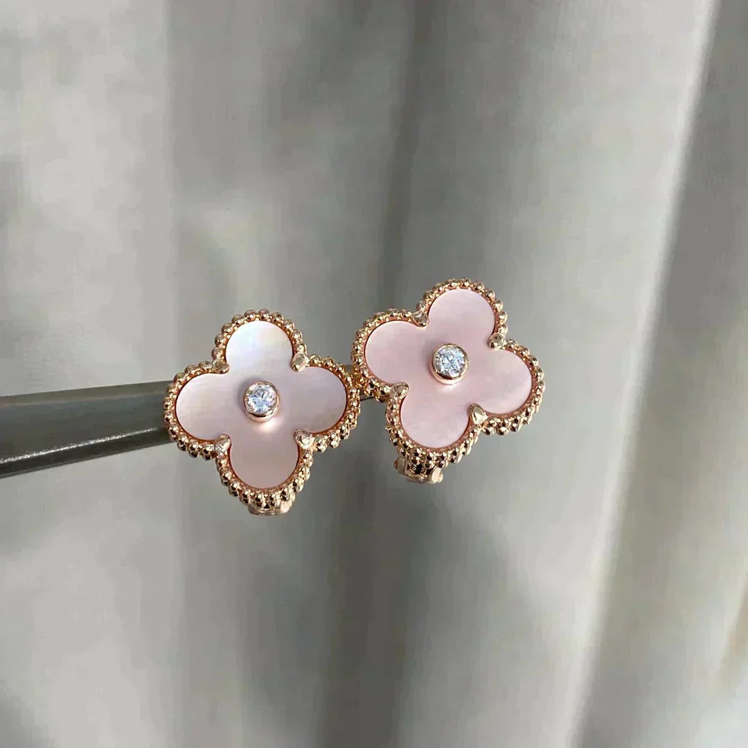 ??MIRA?¡¥CLOVER MEDIUM 1 MOTIFS  PINK MOP DIAMOND EARRINGS