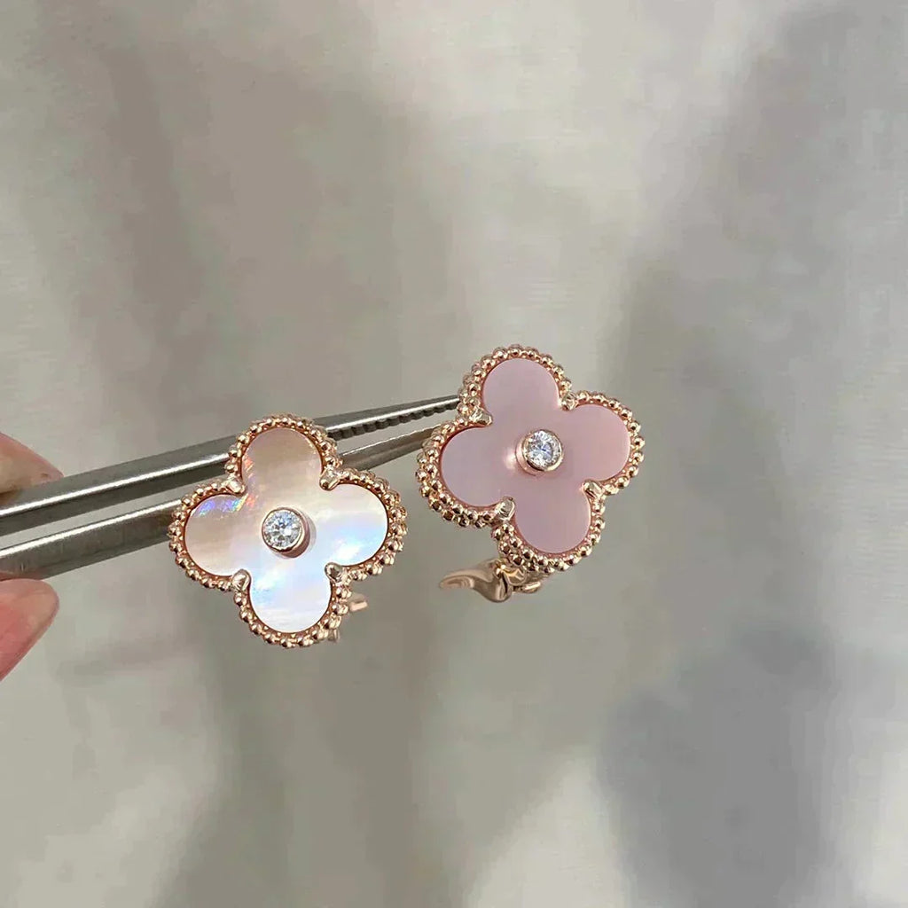 ??MIRA?¡¥CLOVER MEDIUM 1 MOTIFS  PINK MOP DIAMOND EARRINGS