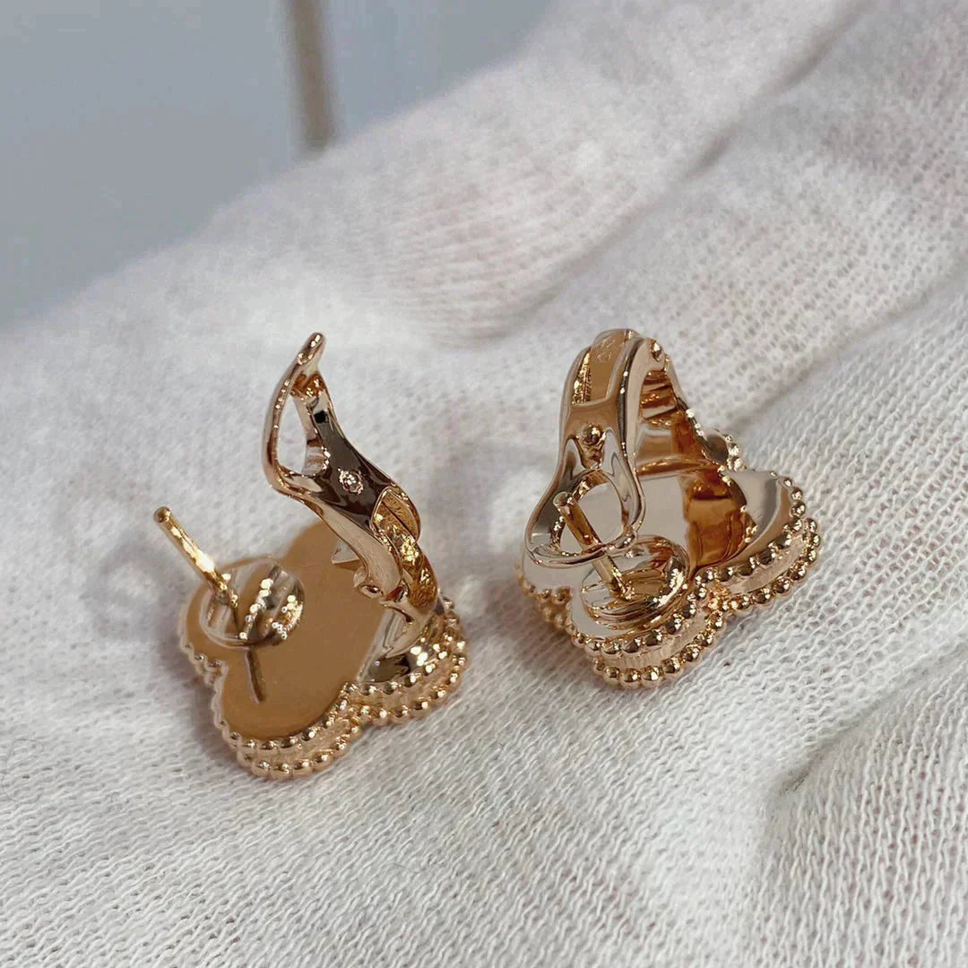 ??MIRA?¡¥CLOVER MEDIUM 1 MOTIFS CARNELIAN  DIAMOND earrings