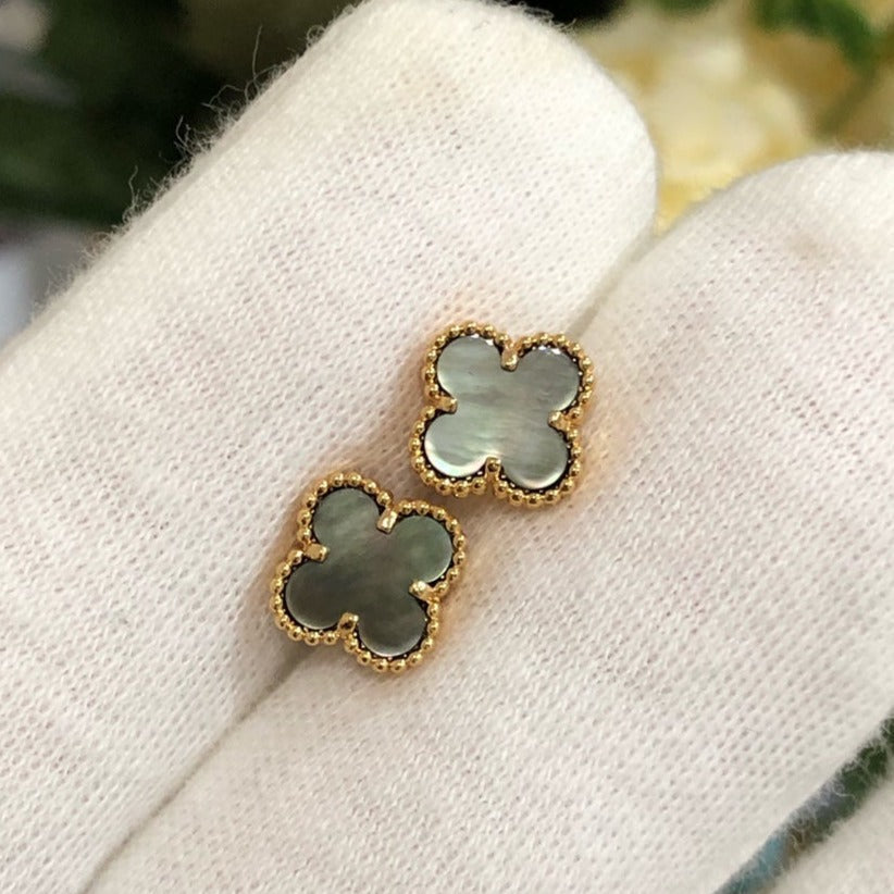 ??MIRA?¡¥CLOVER MINI GOLD EARRINGS
