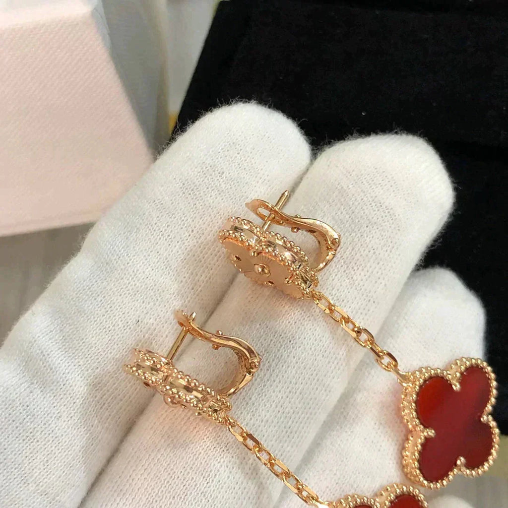 ??MIRA?¡¥CLOVER 2 MOTIF  LASER CARNELIAN EARRINGS
