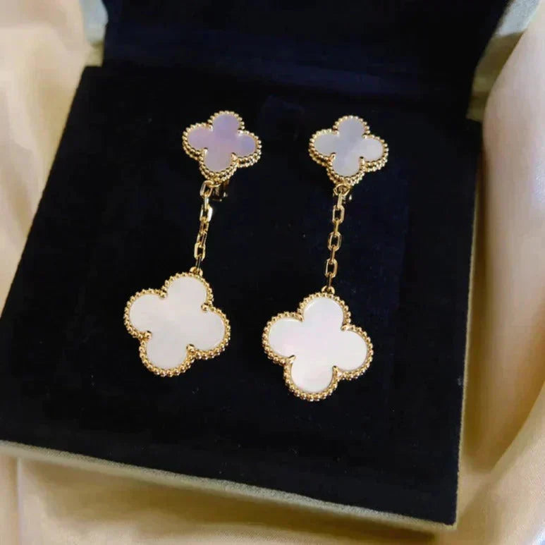 ??MIRA?¡¥CLOVER 2 MOTIF WHITE MOP EARRINGS