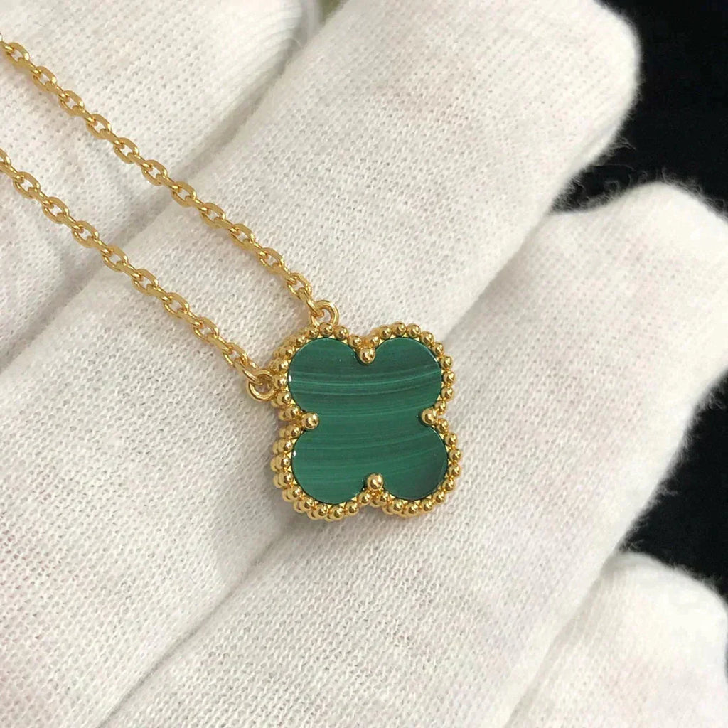 ??MIRA?¡¥CLOVER 15MM MALACHITE SINGLE FLOWER  NECKLACE