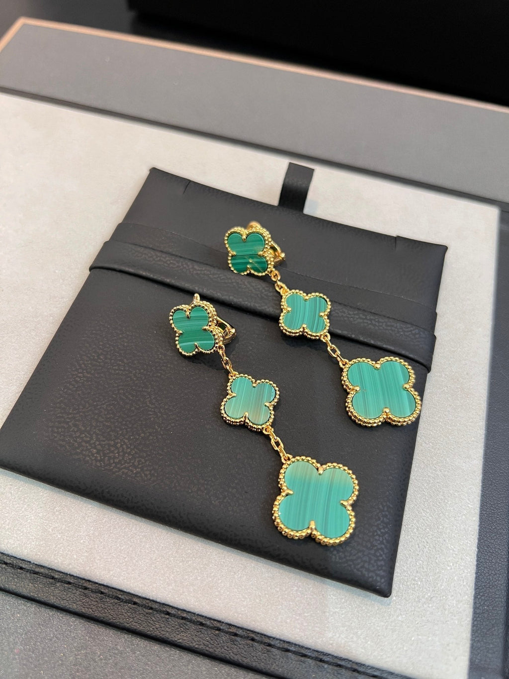 ??MIRA?¡¥CLOVER MALACHITE 3 MOTIFS GOLD