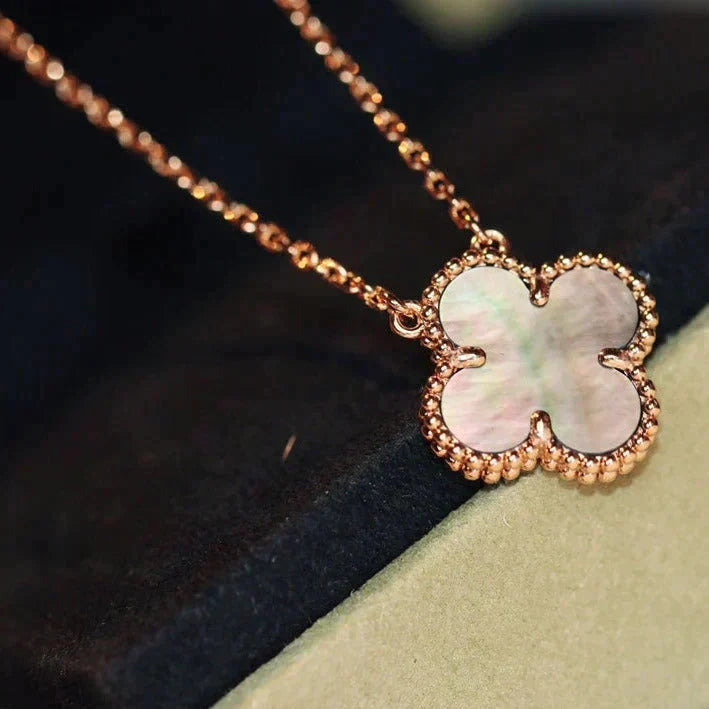 ??MIRA?¡¥CLOVER 15MM  GRAY MOTHER OF PEARL NECKLACE