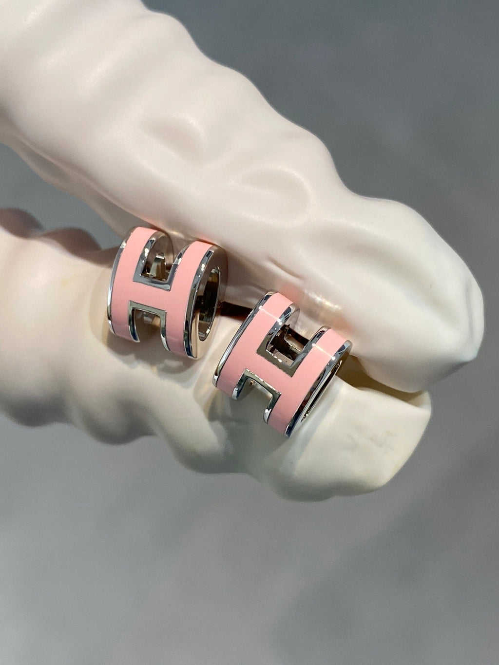 ??MIRA?¡¥MINI POP H SILVER EARRINGS PINK