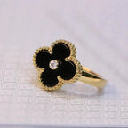 ??MIRA?¡¥CLOVER ONYX RING GOLD DIAMOND
