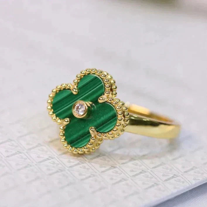 ??MIRA?¡¥CLOVER MALACHITE RING GOLD DIAMOND