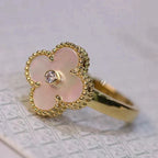 ??MIRA?¡¥CLOVER PINK MOP RING GOLD DIAMOND