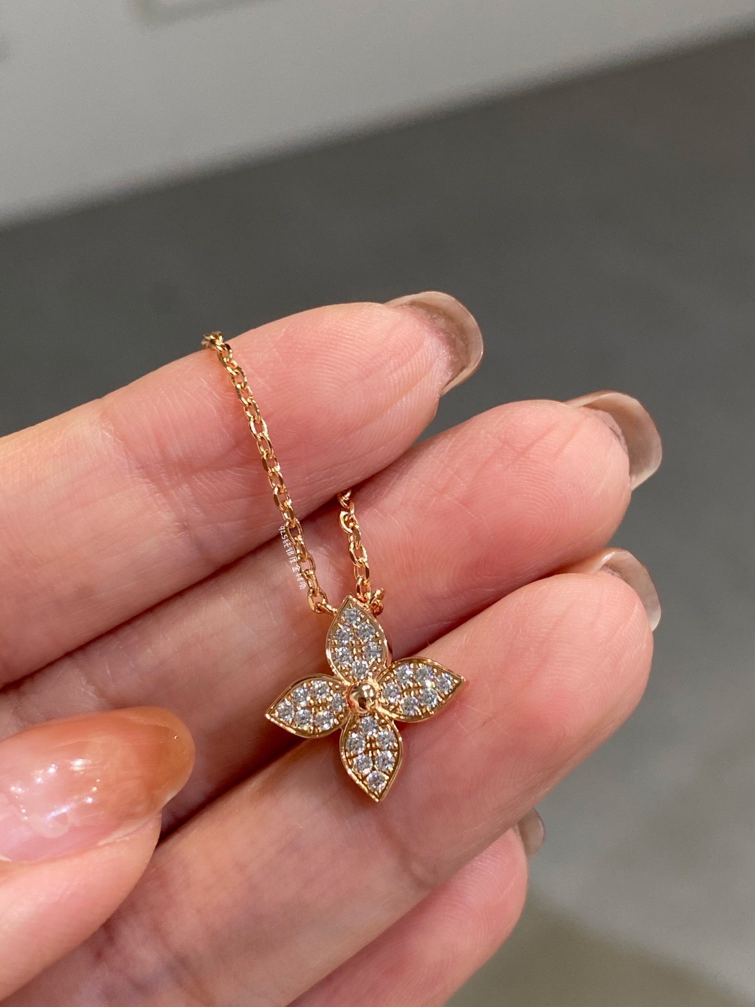 ??MIRA?¡¥STAR DIAMOND NECKALCE