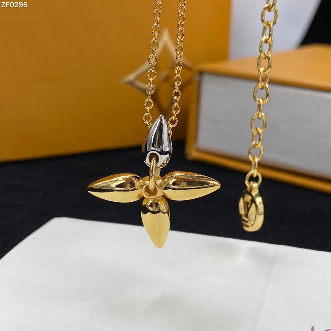 ??MIRA?¡¥LOUISETTE PEDANT GOLD NECKLACE