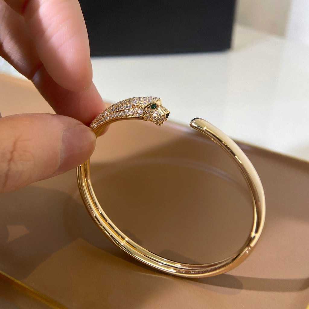 ??MIRA?¡¥PANTHERE GOLD DIAMOND OPEN BRACELET