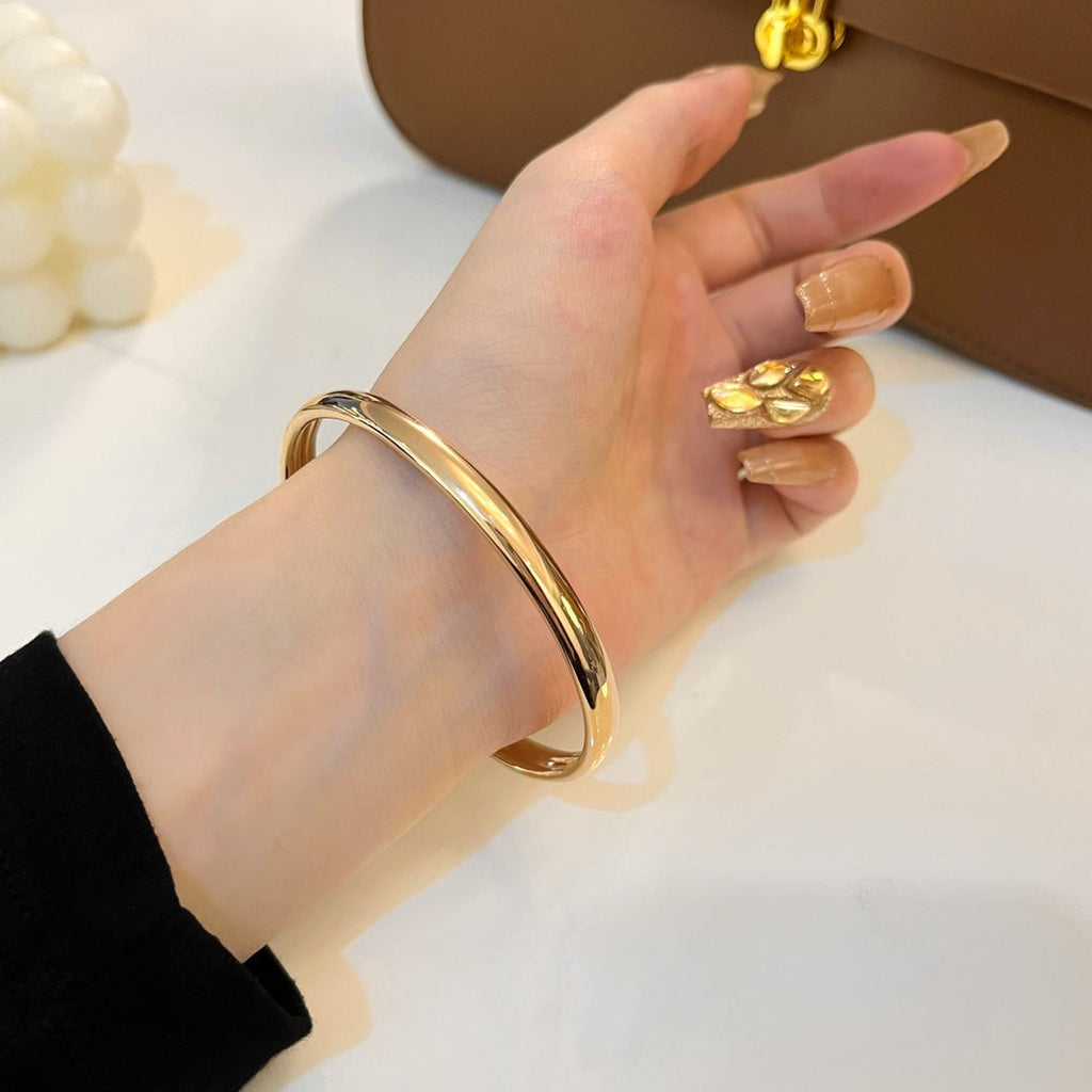 ??MIRA?¡¥PANTHERE GOLD DIAMOND OPEN BRACELET