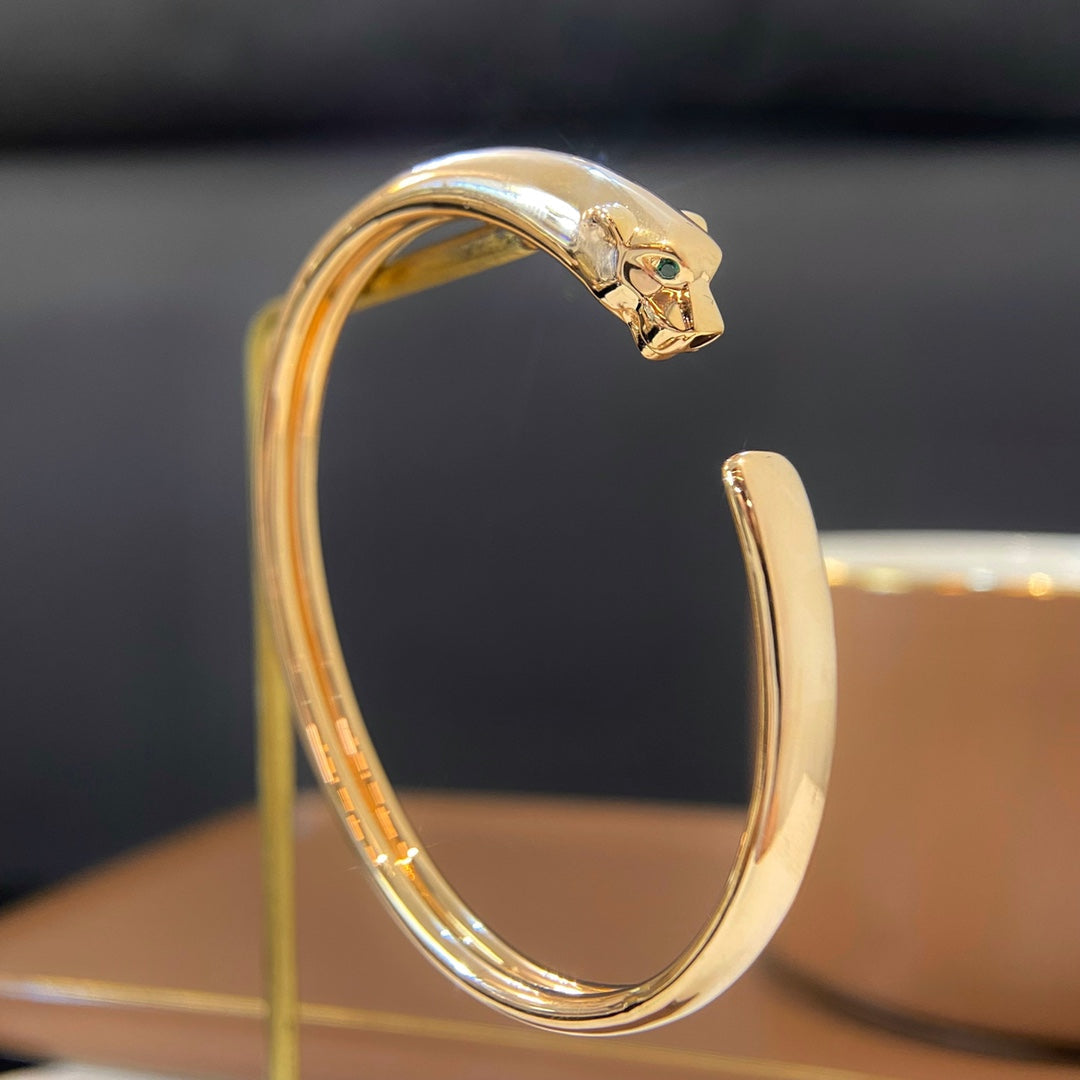 ??MIRA?¡¥PANTHERE GOLD OPEN BRACELET