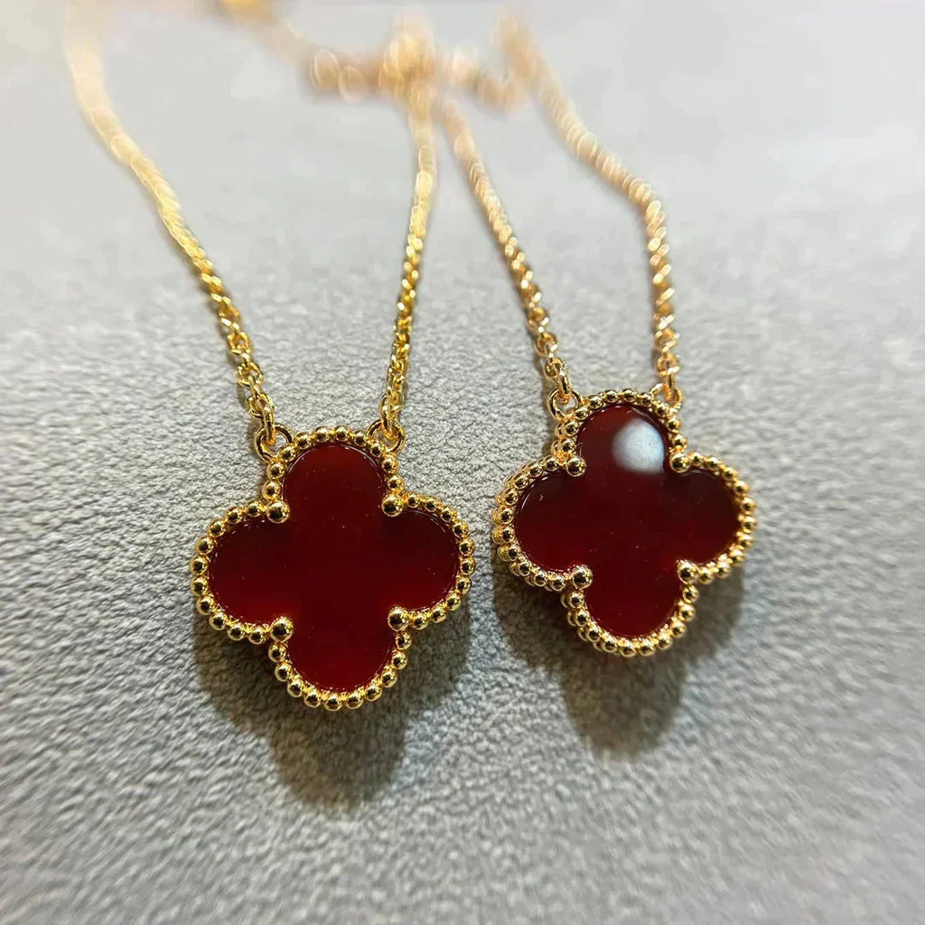 ??MIRA?¡¥CLOVER 15MM CARNELIAN SINGLE FLOWER NECKLACE