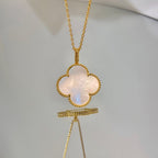 ??MIRA?¡¥CLOVER 25MM MOP LARGE PENDANT NECKLACE