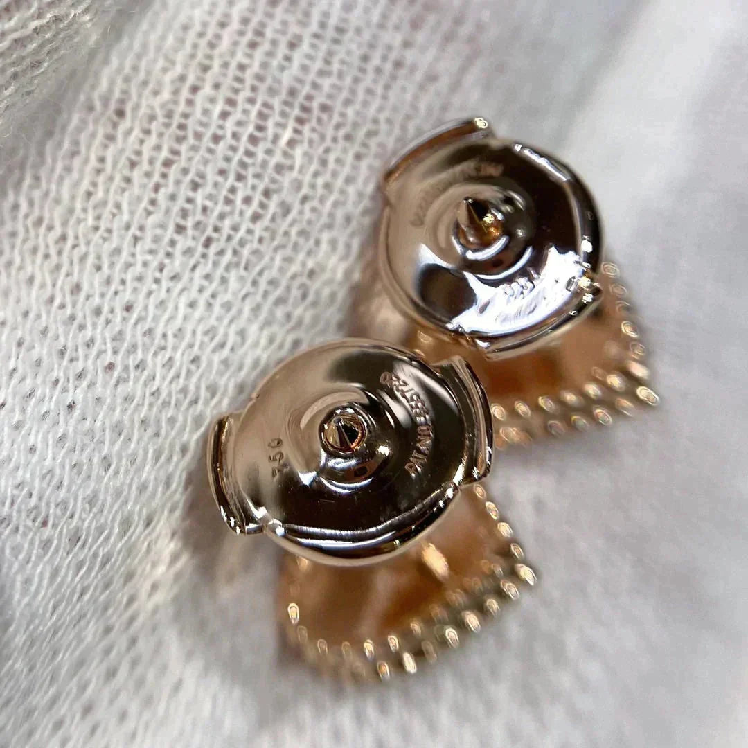 ??MIRA?¡¥HEART CARNELIAN STUD EARRINGS