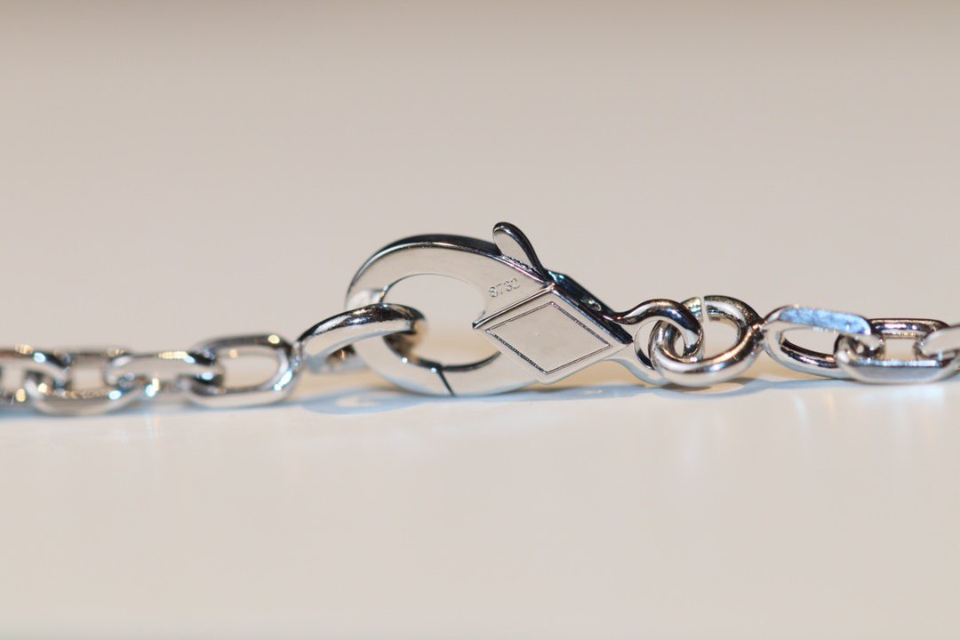 ??MIRA?¡¥CLOVER 20 MOTIFS ONYX DIAMOND SILVER