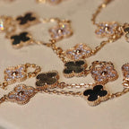 ??MIRA?¡¥CLOVER 20 MOTIFS DARK MOP DIAMOND  NECKLACE