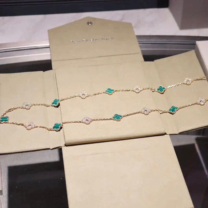 ??MIRA?¡¥CLOVER 20 MOTIFS MALACHITE DIAMOND NECKLACE