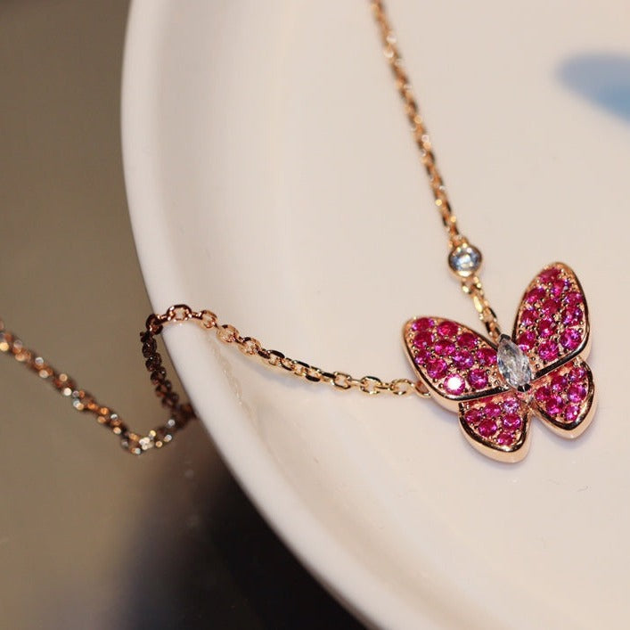 ??MIRA?¡¥BUTTERFLY RED DIAMOND ROSE GOLD NECKLACE