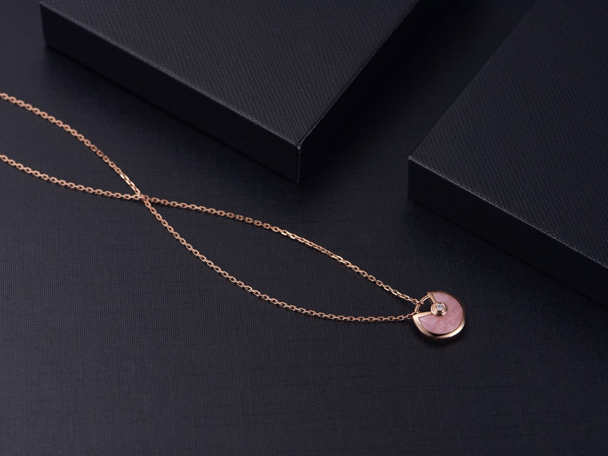 ??MIRA?¡¥AMULETTE ROSE GOLD PINK MOP NECKLACE