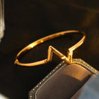??MIRA?¡¥VOLTE UPSITE DOWN BRACELET