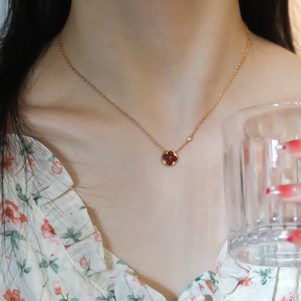 ??MIRA?¡¥SUN PEDANT PINK GOLD 1 DIAMOND NECKLACE