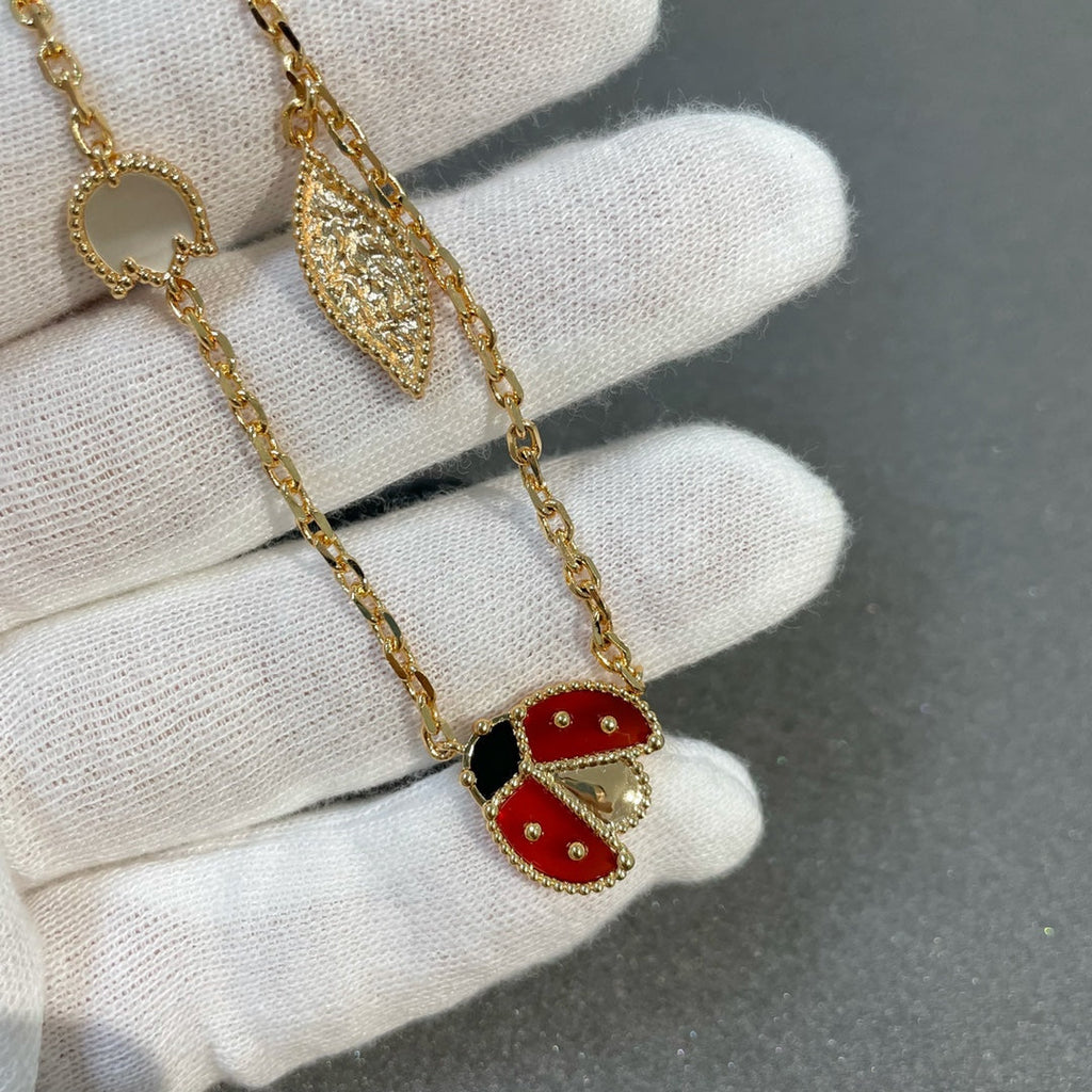 ??MIRA?¡¥LUCKY SPRING 15 MOTIFS GOLD NECKLACE
