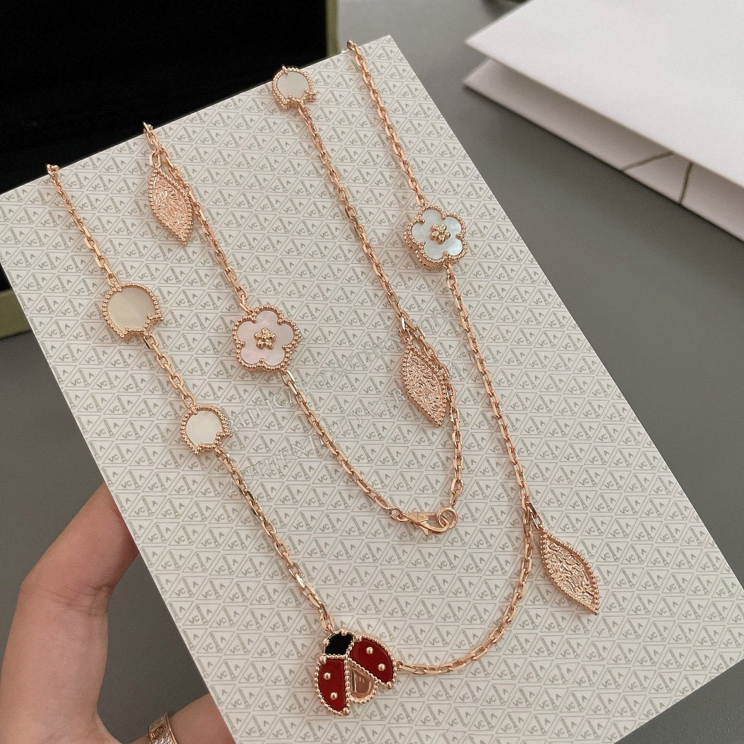 ??MIRA?¡¥LUCKY SPRING 15 MOTIFS ROSE GOLD NECKLACE