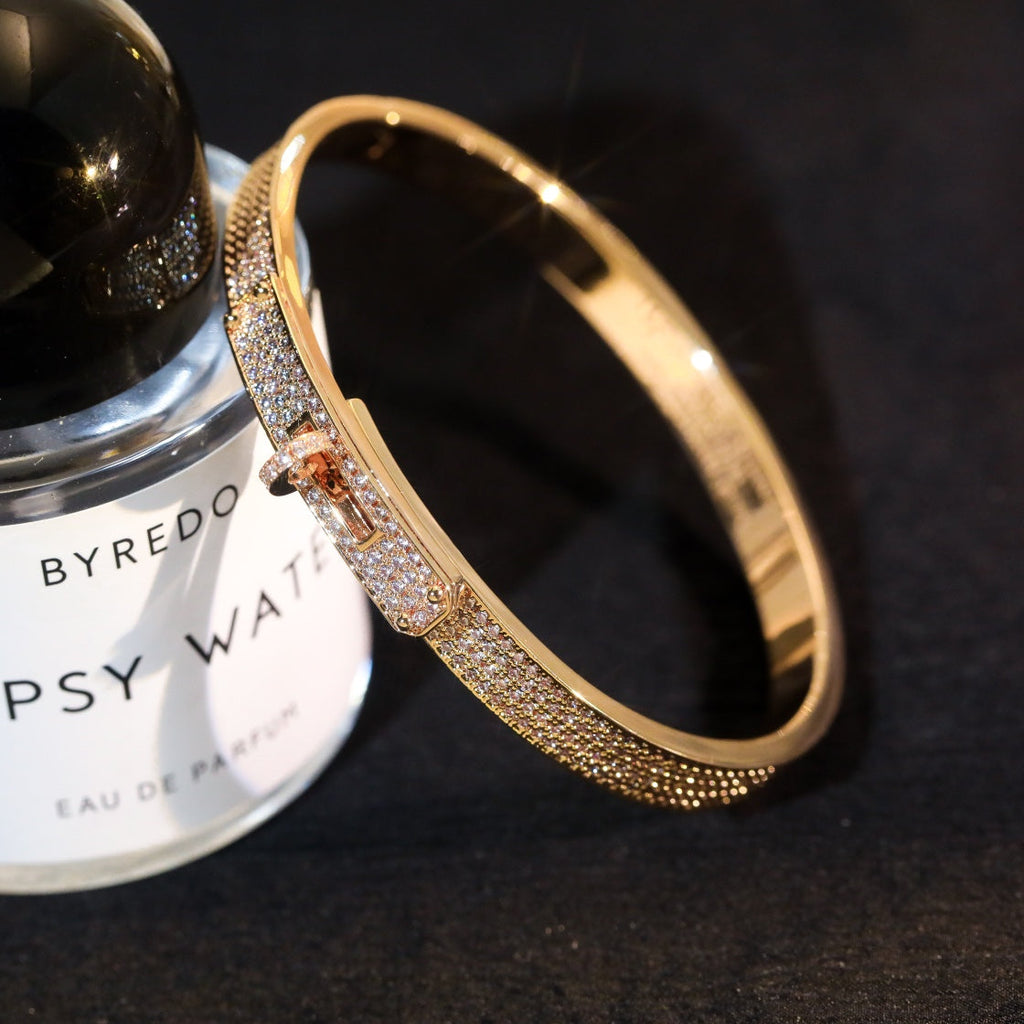 ??MIRA?¡¥KELLY BRACELET DIAMOND PAVED
