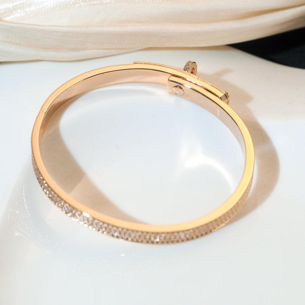 ??MIRA?¡¥KELLY BRACELET DIAMOND PAVED
