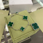 ??MIRA?¡¥CLOVER 5 MOTIFS SIVLER MALACHITE BRACELET