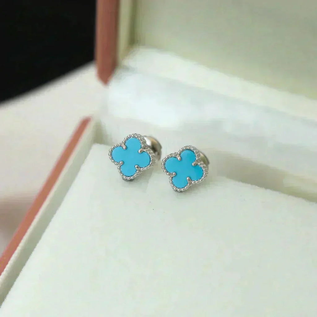 ??MIRA?¡¥CLOVER MINI 9.5MM ONYX STUD EARRINGS SILVER