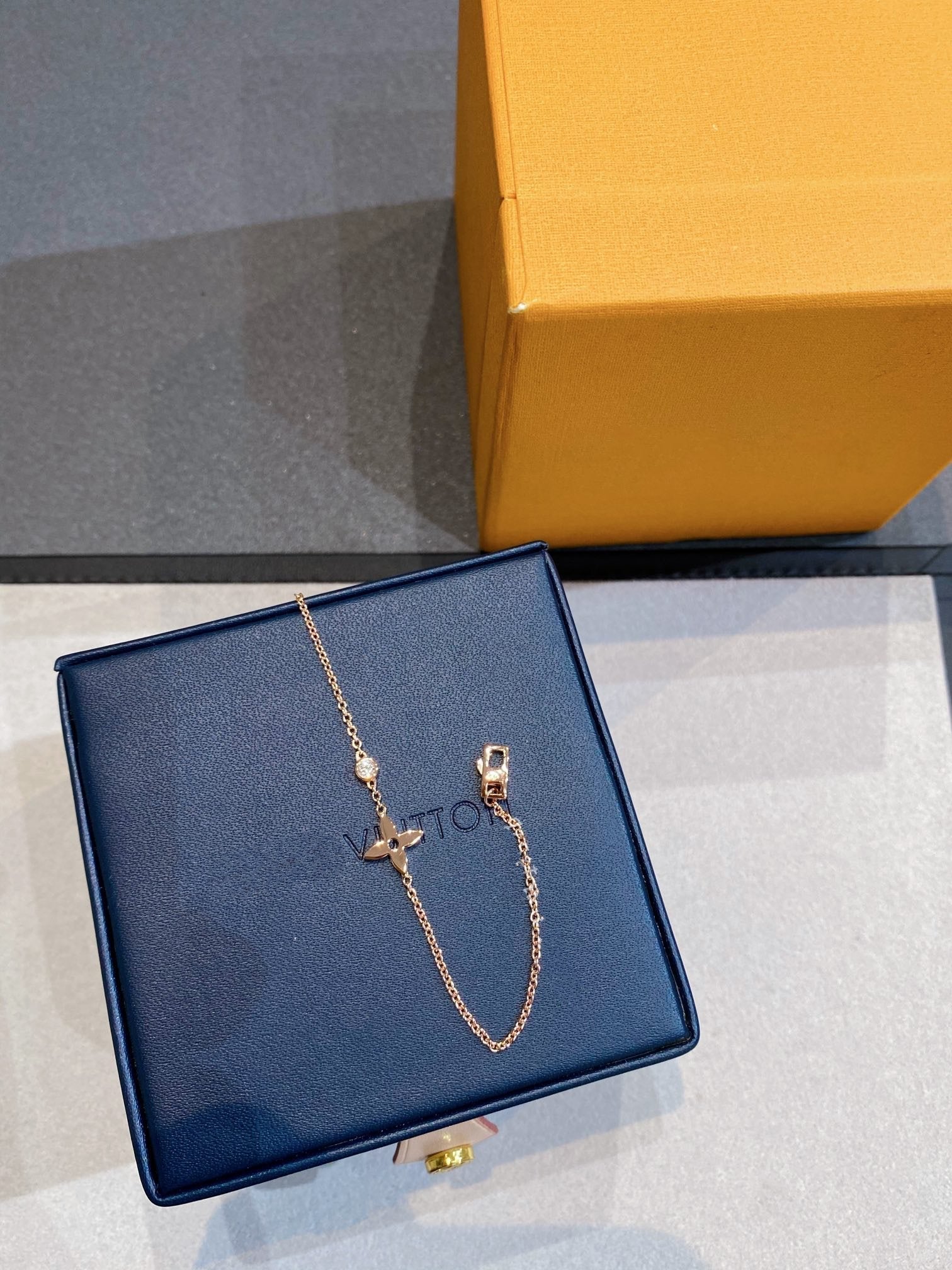 ??MIRA?¡¥STAR DIAMOND PINK GOLD BRACELET
