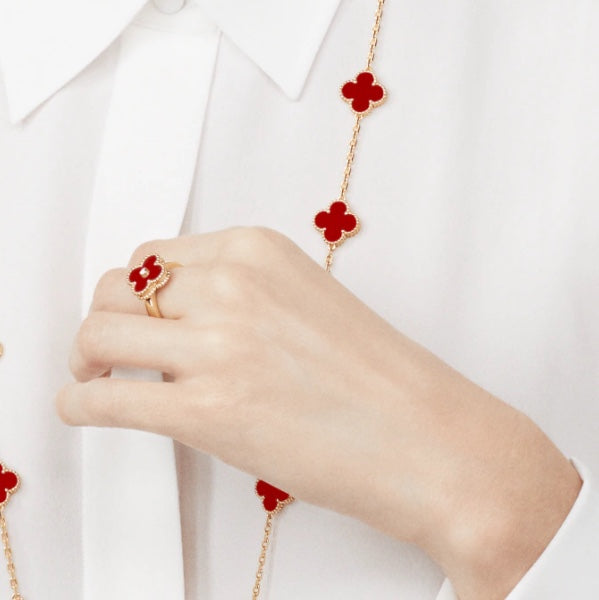 ??MIRA?¡¥CLOVER CARNELIAN RING ROSE GOLD DIAMOND