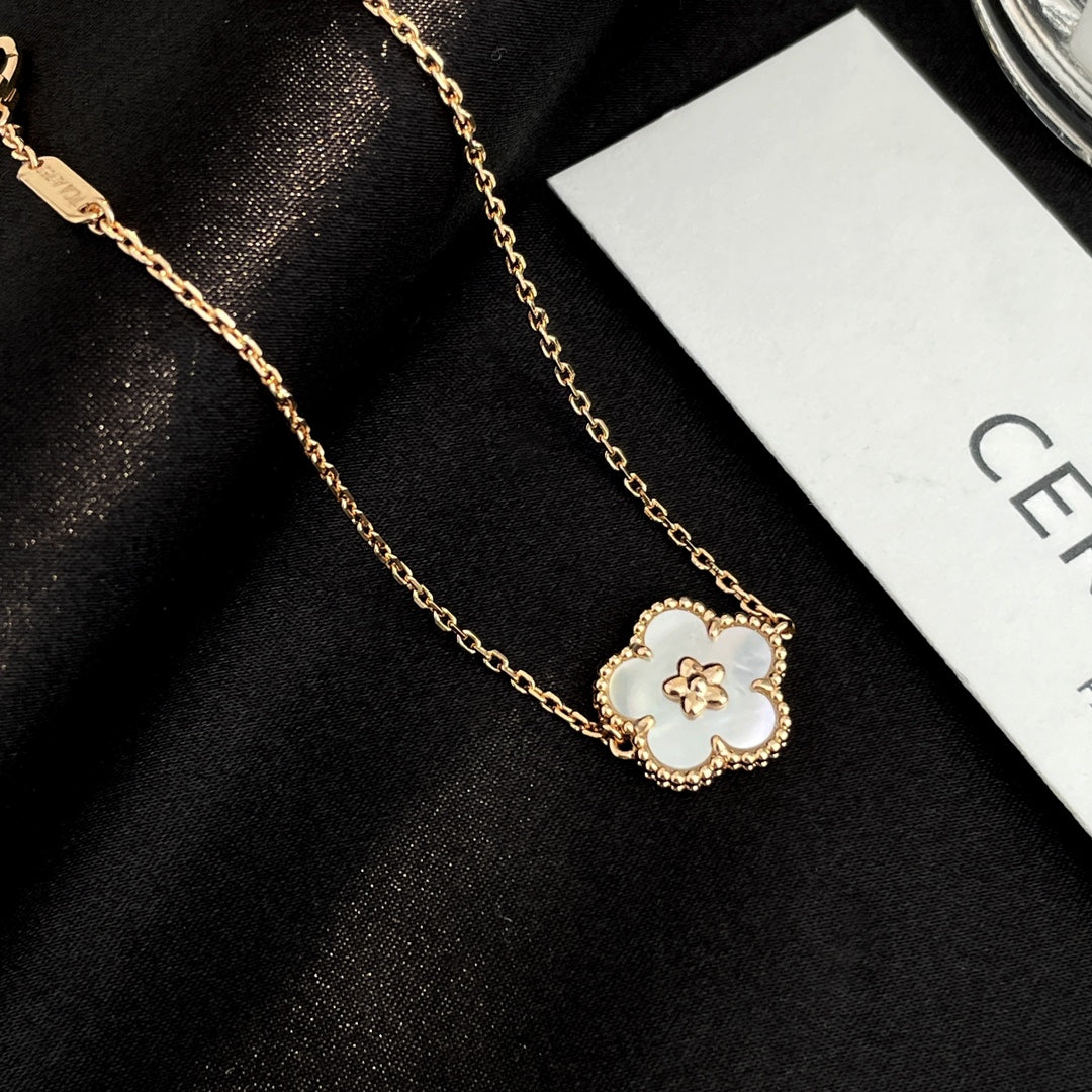 ??MIRA?¡¥LUCKY SPRING ROSE GOLD MOP BRACELET