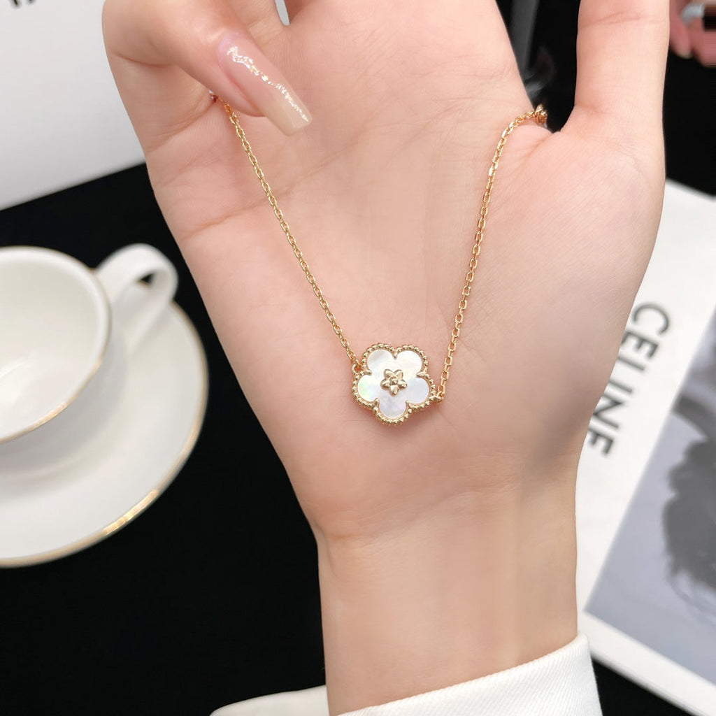 ??MIRA?¡¥LUCKY SPRING ROSE GOLD MOP BRACELET