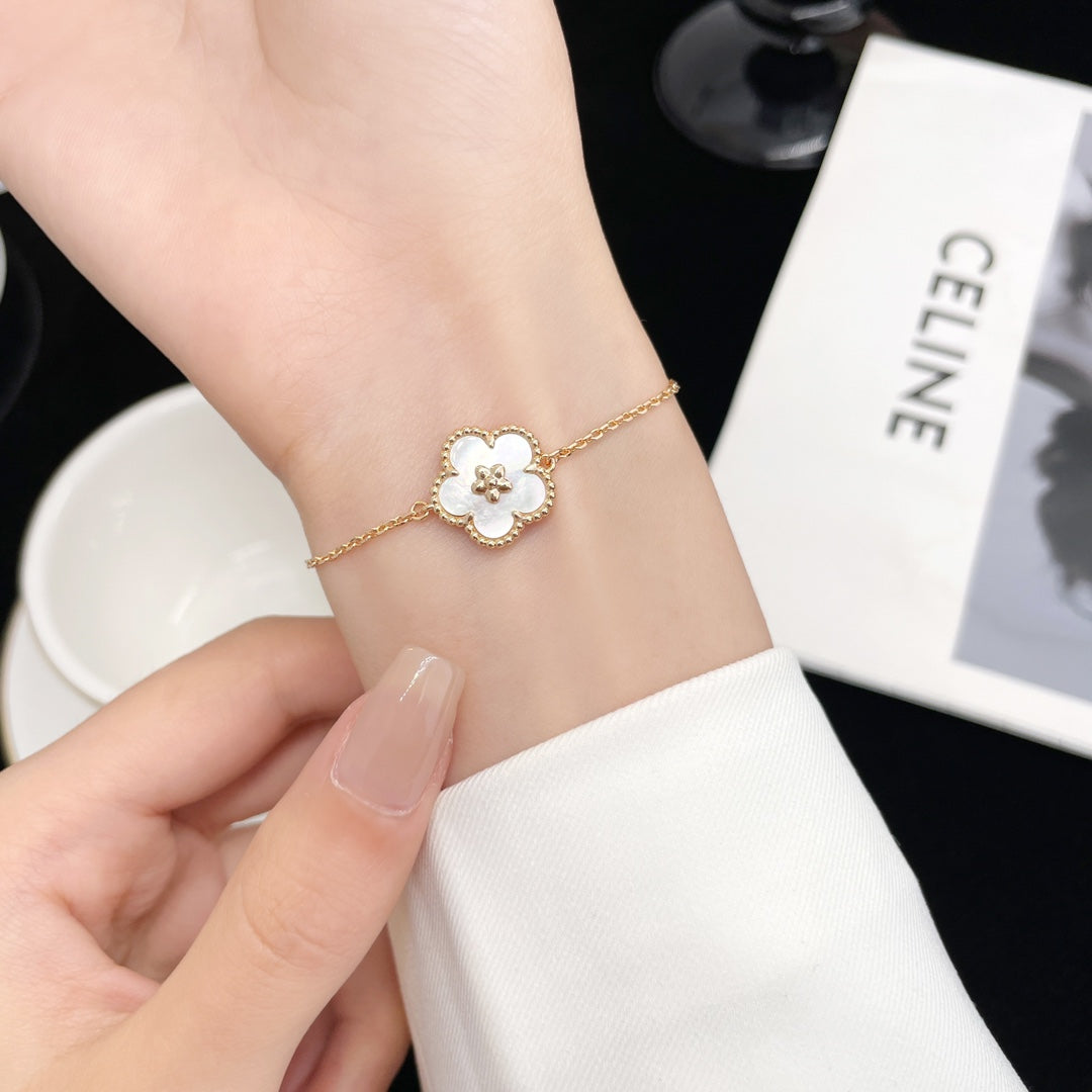 ??MIRA?¡¥LUCKY SPRING ROSE GOLD MOP BRACELET