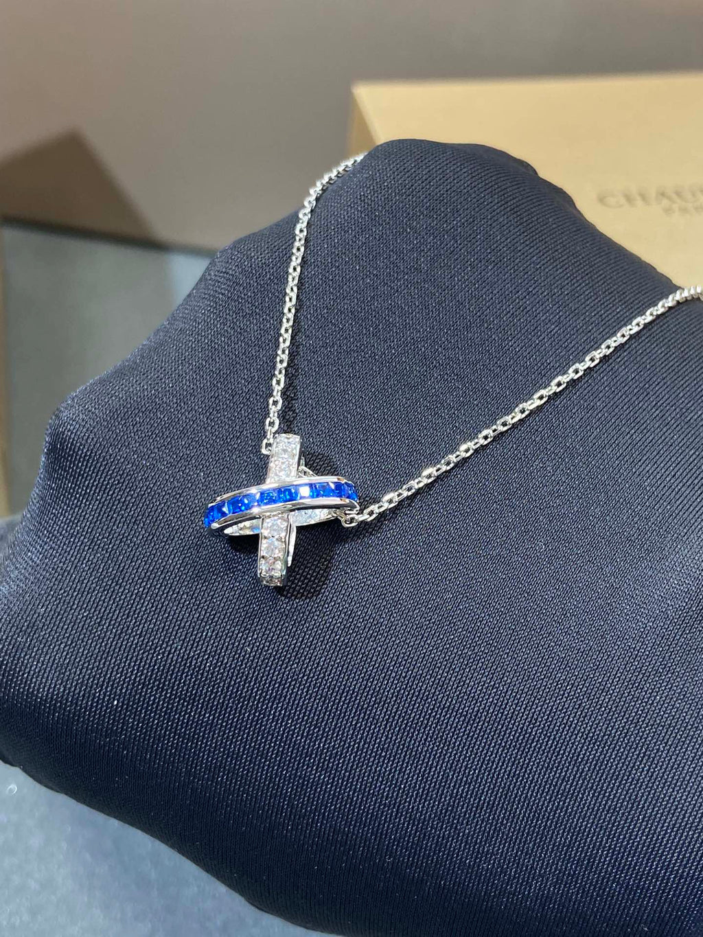 ??MIRA?¡¥LIENS DIAMOND SILVER NECKLACE