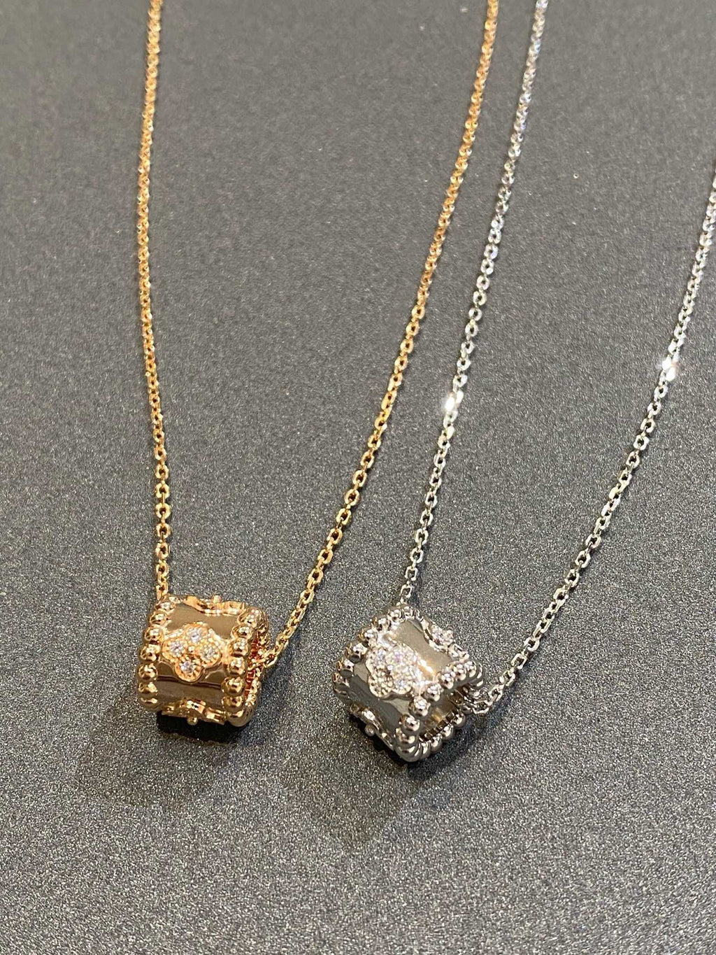 ??MIRA?¡¥PERLEE PEDANT SIVLER DIAMOND NECKLACE