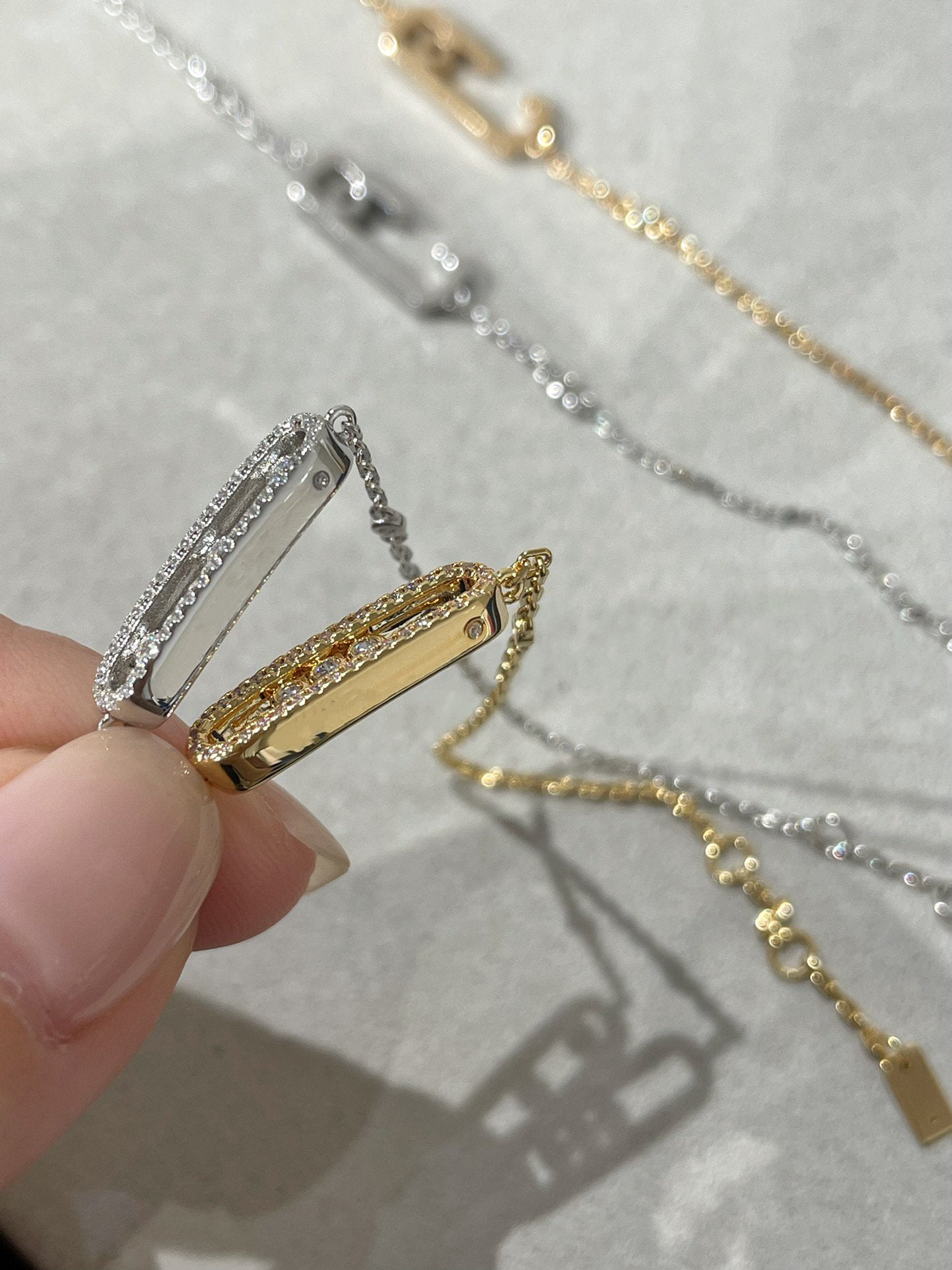[MIRA] BABY MOVE DIAMOND BRACELET