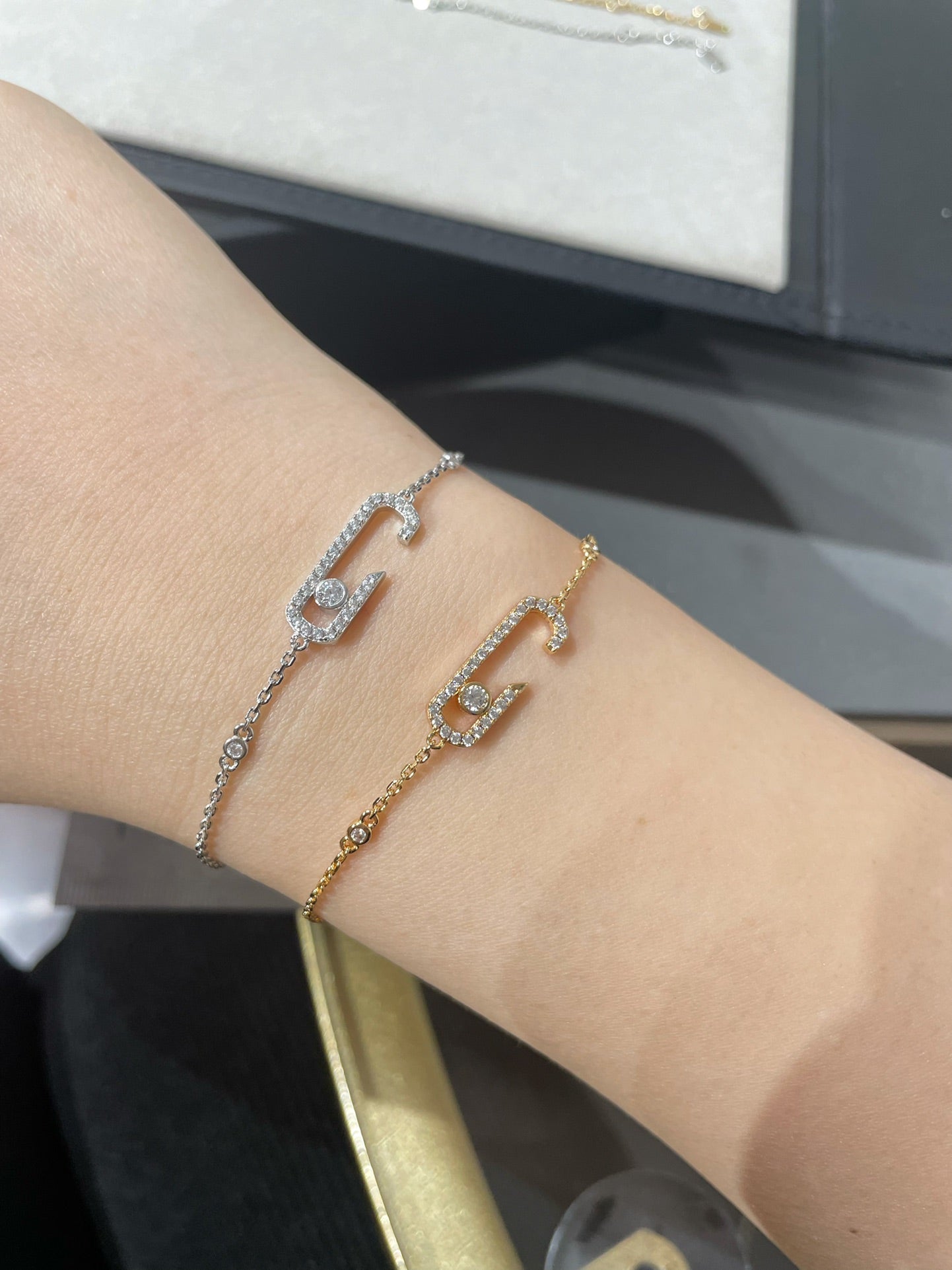 [MIRA] BABY MOVE DIAMOND BRACELET