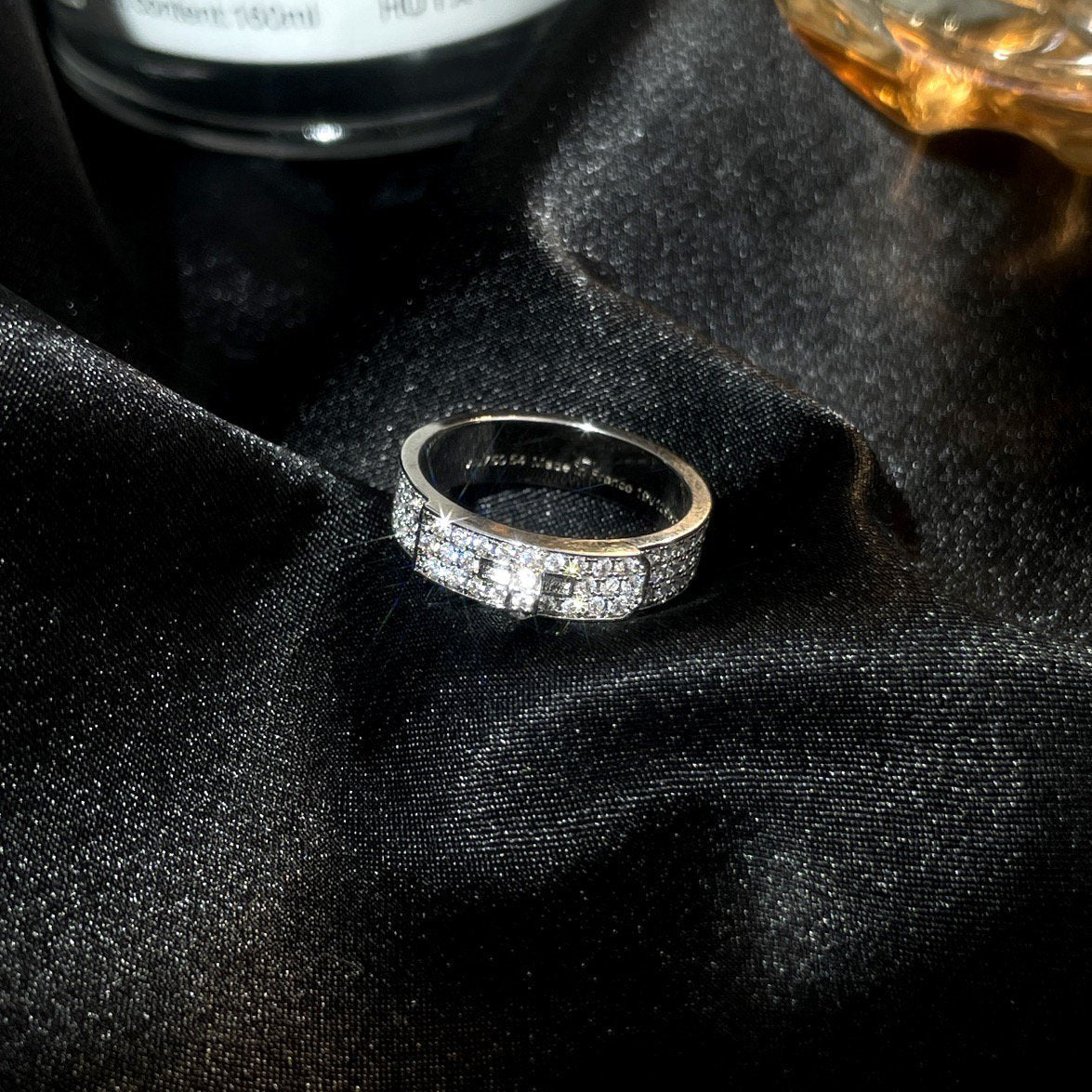 ??MIRA?¡¥KELLY SILVER DIAMOND RING
