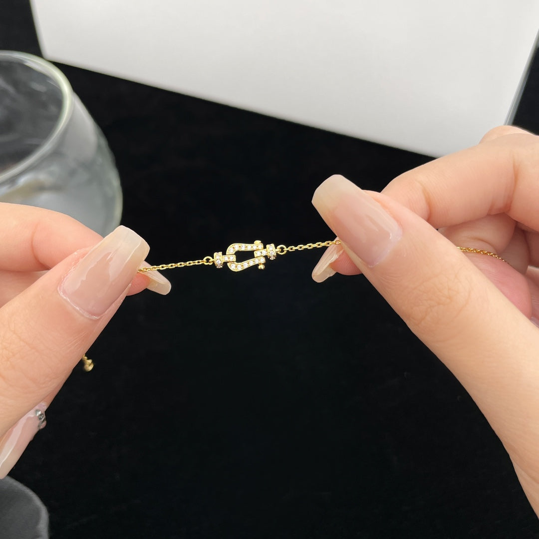 ??MIRA?¡¥FORCE 10 FULL DIAMOND BUCKLE CHAIN LINK MINI MODEL